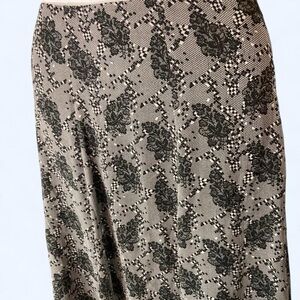 Black grey and white floral maxi midi skirt 14 w Kate Hill